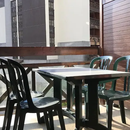 Appartement Equipe Avec Balcon Expose Est A - Fr-1-512-224 *